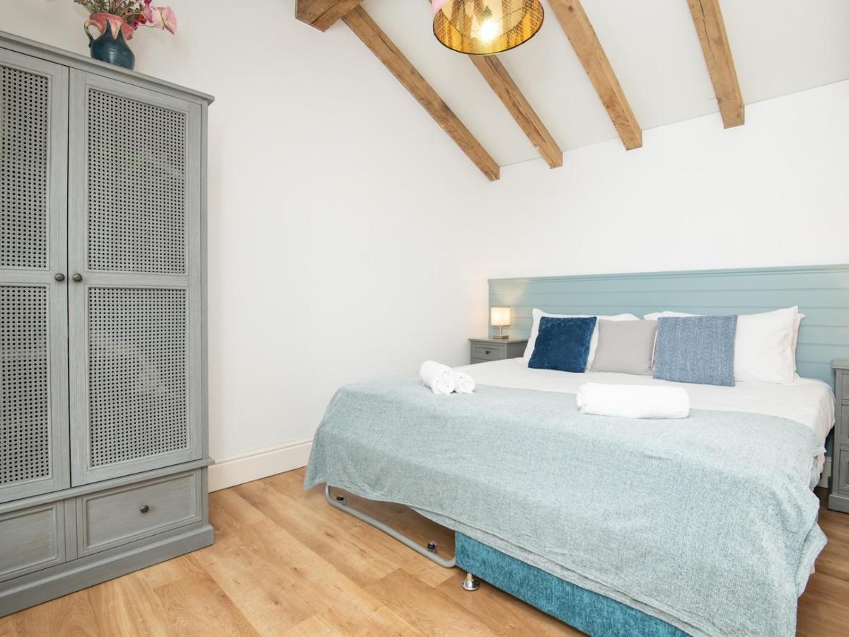 Pass The Keys Charming Garden Cottage With Parking Bath Eksteriør billede
