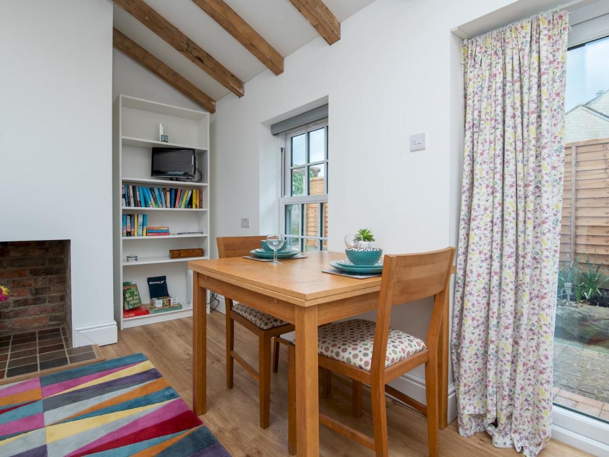 Pass The Keys Charming Garden Cottage With Parking Bath Eksteriør billede