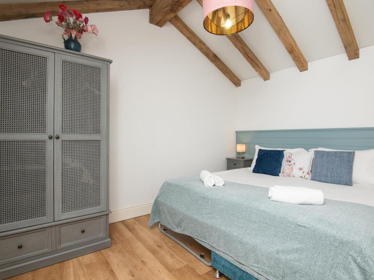 Pass The Keys Charming Garden Cottage With Parking Bath Eksteriør billede